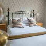 Plato's Hotel