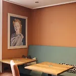 Plato's 5*
