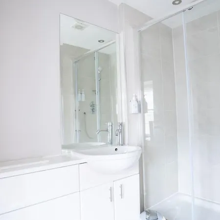 Plato's 5* カークビー・ロンズデール